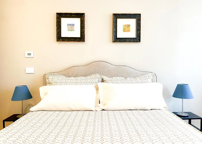 Comecasa Elegant Historical Apartment *